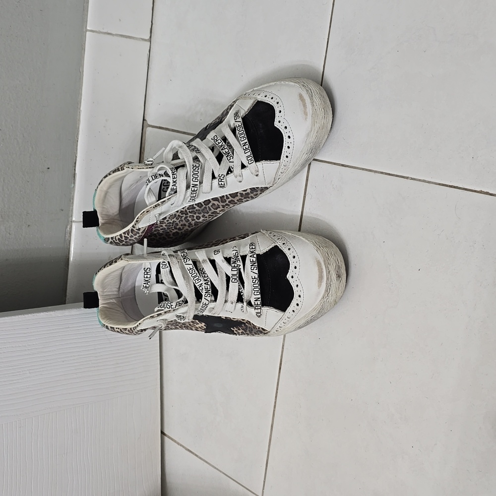 Golden goose BRAND NEW sneakers